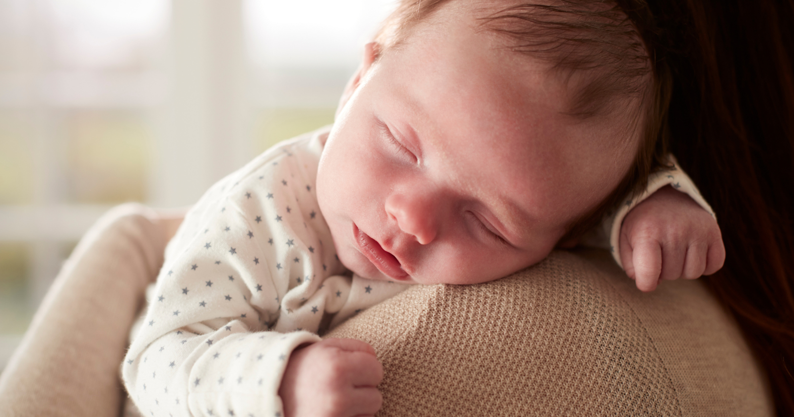 Régression du sommeil à 4 mois : pourquoi bébé ne dort plus ?